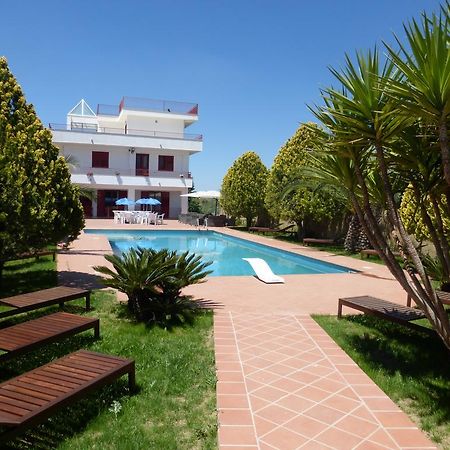 B&B Diamante Nissoria Kültér fotó