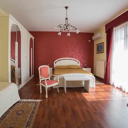 B&B Diamante Nissoria Kültér fotó