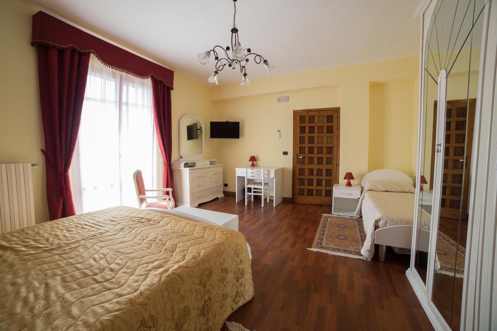 B&B Diamante Nissoria Kültér fotó