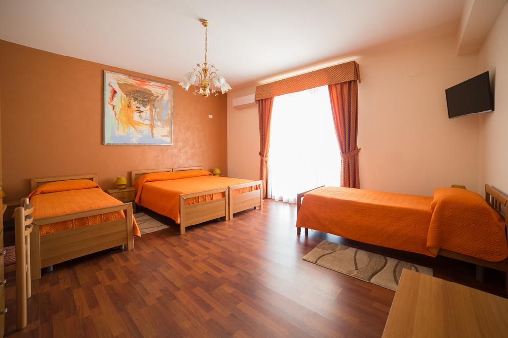 B&B Diamante Nissoria Kültér fotó