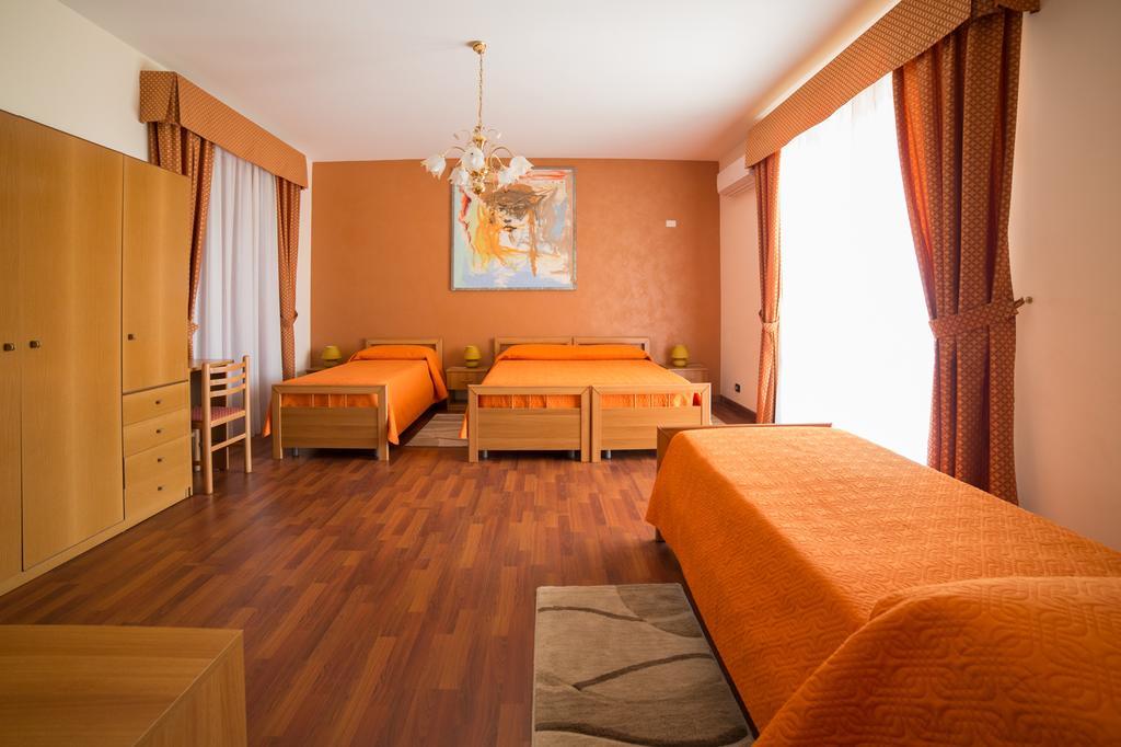 B&B Diamante Nissoria Kültér fotó