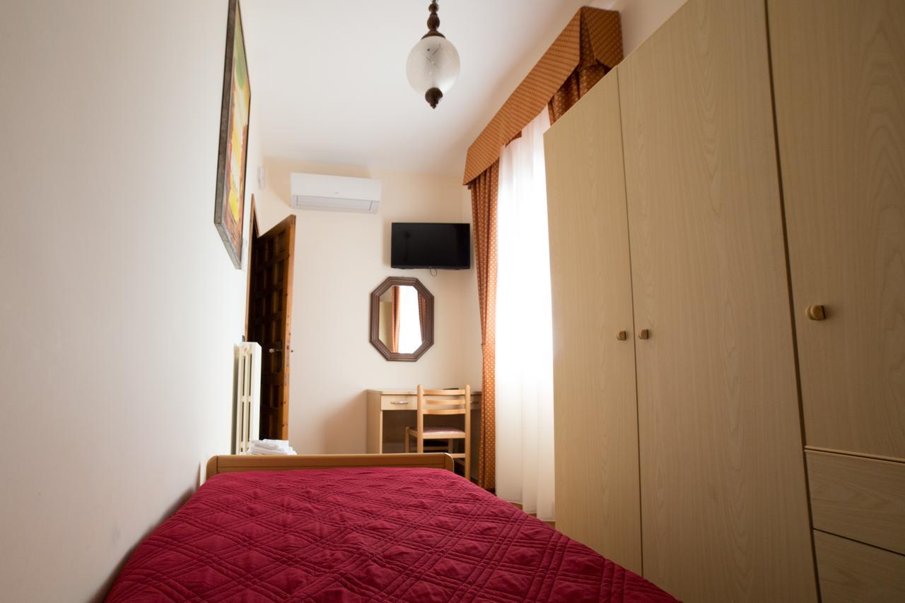 B&B Diamante Nissoria Kültér fotó